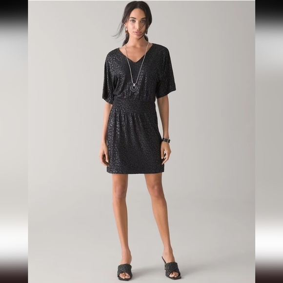 Black Animal Print Dress Smocked Waist V-Neck Short Sleeve Mini - Picture 2 of 8
